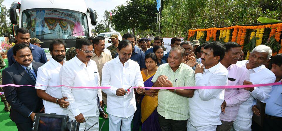 Opening ceremony function of HRMN-99 apple plantation by Hon'ble Chief Minister, Telangana (5)